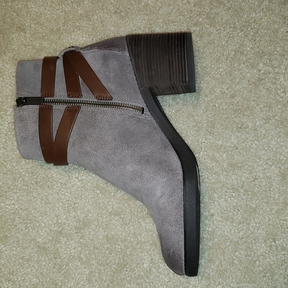 Michael Kors booties - Picture 6 of 8